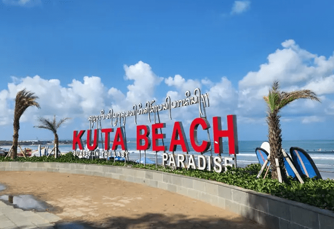 Pantai-Kuta-Bali source: www.gotravelaindonesia.com