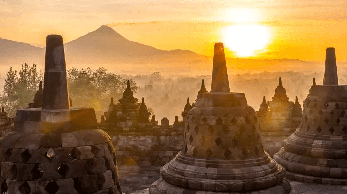 Sunrise_Candi_Borobudur source: radarbali.jawapos.com