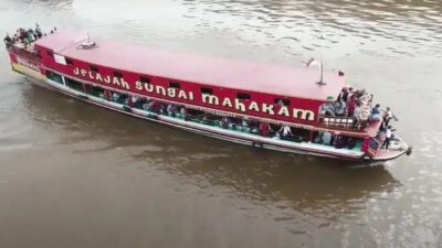 Embark on a Majestic River Cruise in Kalimantan