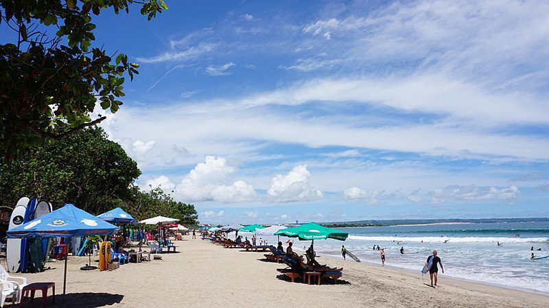 pantai-kuta-bali-indonesia source : Wikipedia