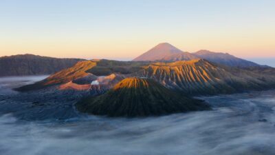 Discover the Enchanting Beauty of East Java’s Mount Bromo