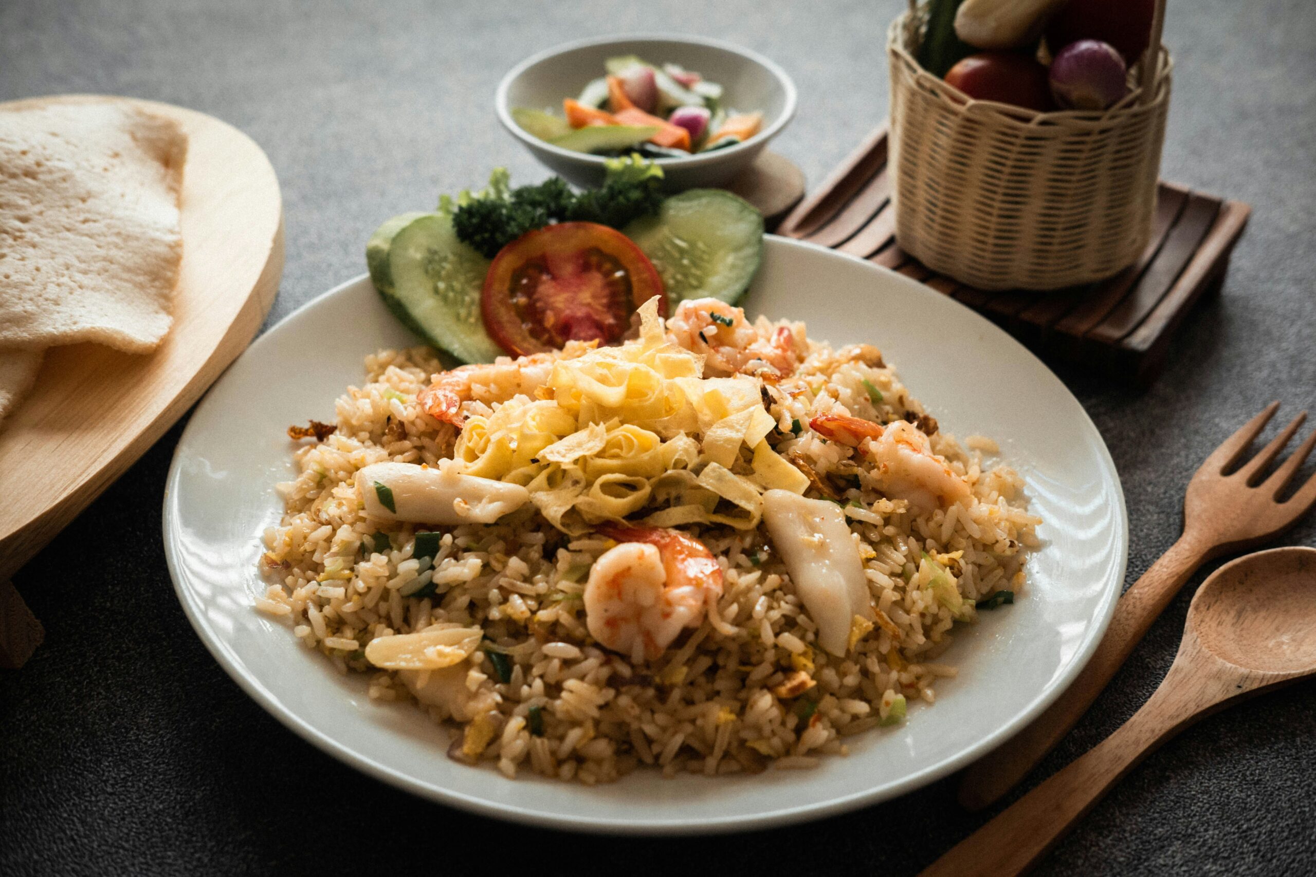 https://unsplash.com/photos/a-plate-of-rice-with-shrimp-and-vegetables-o6Oq7rBMqVc?utm_content=creditShareLink&utm_medium=referral&utm_source=unsplash