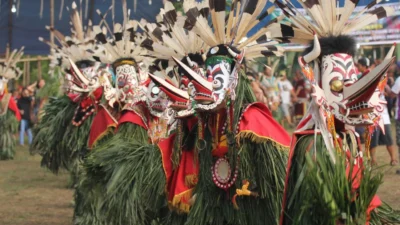 Experiencing the Mystical Charm of Tari Hudoq in Indonesia
