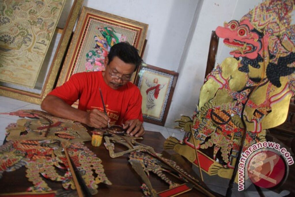 traditional-puppet-indonesia source: antaranews.com